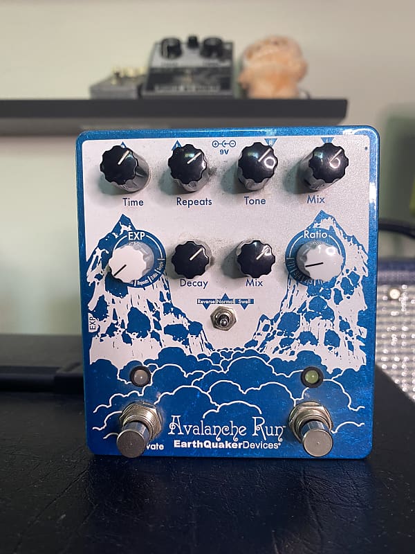 EarthQuaker Devices Avalanche Run Stereo Reverb & Delay with Tap Tempo V2