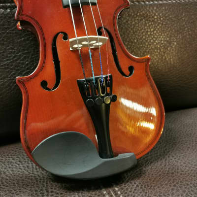 Menzel 1/16 Violin with Case and Bow - Natural image 3