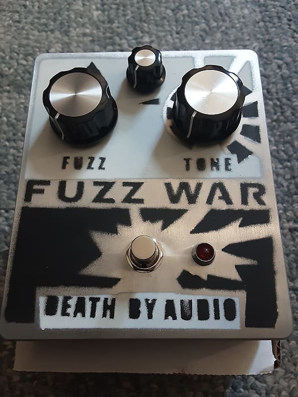 Death By Audio Fuzz War