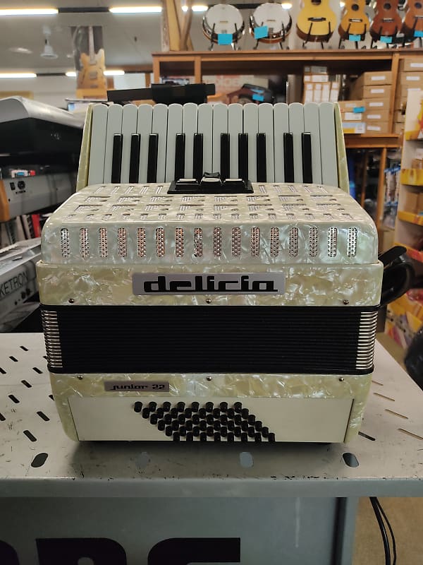 Delicia Junior 22 image 1