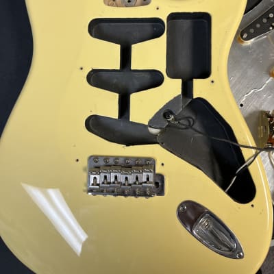 Fender CS Stratocaster Loaded Body image 3