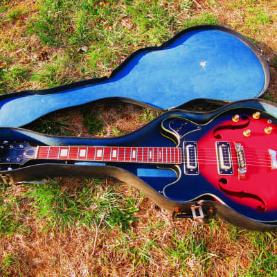 Univox 335 Style Guitar, 1960's, Japan, "Player", Case image 1