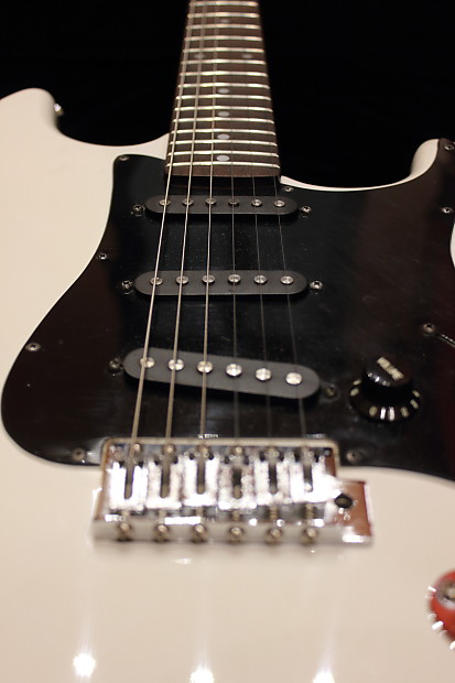 Samick EG-5000 1895-87 White | Reverb
