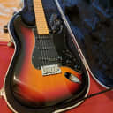Fender American Deluxe Stat 1998-2004 3 Color Sun Burst