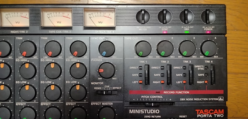 TASCAM MINISTUDIO PORTA TWO　デッドストック品 Tascam Porta Two Mini Studio 4-Track Cassette Tape Recorder