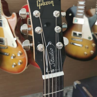 Gibson J-45 Studio Rosewood 2023 - Rosewood Burst image 3