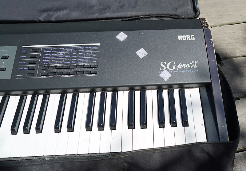 Korg SG Pro X Weighted 88-Key Keyboard