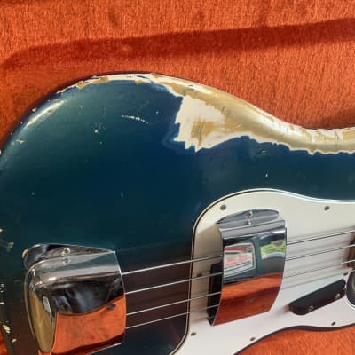 Fender Precision Bass 1965 Lake Placid Blue Custom Colour image 5