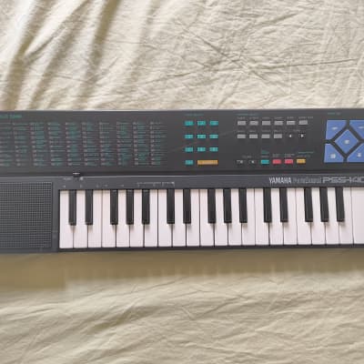 Yamaha PSS-140 synthesizer