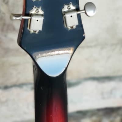 Mosrite Celebrity II 1965 - Sunburst image 13
