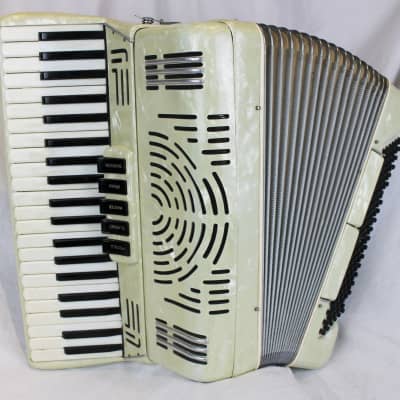 5224 - Ivory Nobility Piano Accordion LMH 41 120 imagen 1