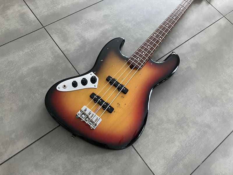 1982 Fernandes The Revival Jazz Bass RJB-75 '60 Japan nitro