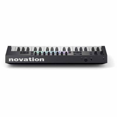 NOVATION LAUNCHKEY-37-MK4 Mk4 - Clavier maitre 37 touches, 16 pads, 8 encodeurs, écran OLED image 5
