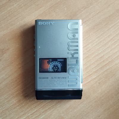 Like New Fully Serviced Sony SONY WM-GX677 Cassette Walkman Like New Fully Serviced Sony SONY WM-GX677 Cassette Walkman