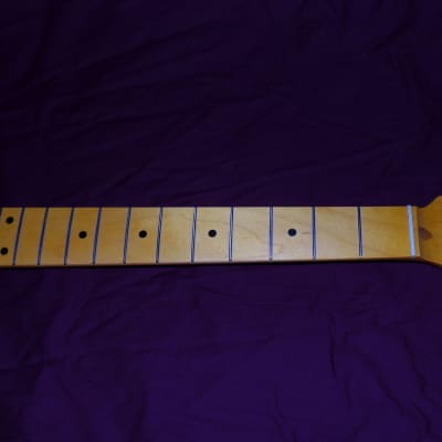 1950s hand finished closet classic 9.5 C shaped Stratocaster Allparts Fender Licensed maple neck image 2