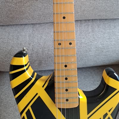 Fernandes ST-135VH 1982 - Bumblebee | Reverb Fernandes ST-135VH 1982 - Bumblebee | Reverb