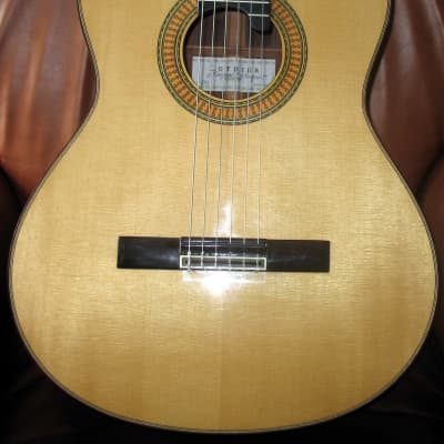Alhambra Alhambra Signature Series Mengual and Margarit Classical Guitar 2009 spruce image 1