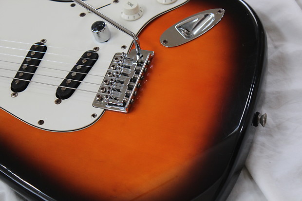 1997 Fender Squier Stratocaster KV Crafted in Korea Electric 1997 Fender Squier Stratocaster KV Crafted in Korea Electric