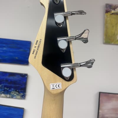 Peavey Milestone 4-String Electric Bass Vintage Burst image 8
