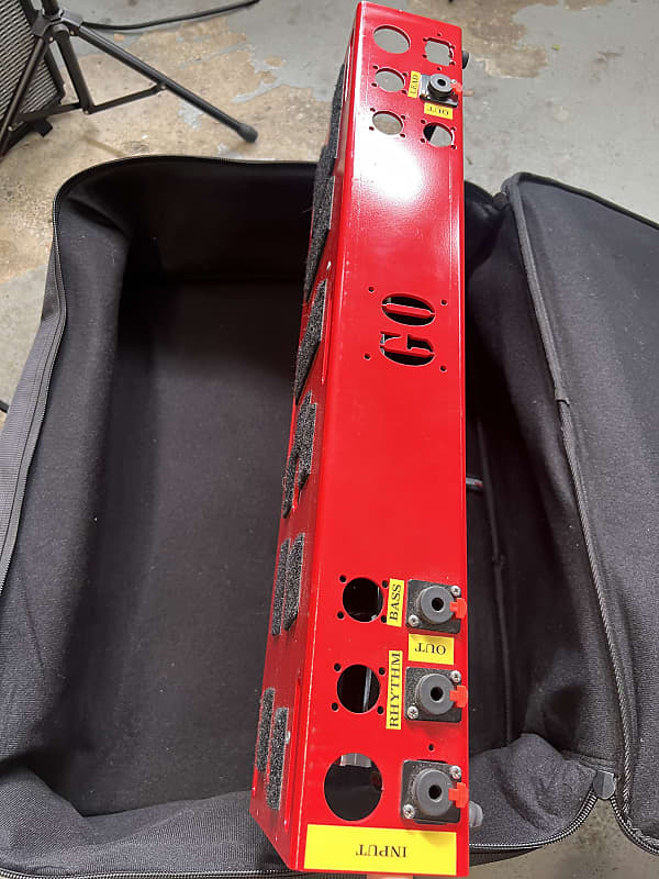 Go Pedalboards 2T24 24” 2tier aluminum pedalboard w/ Reverb