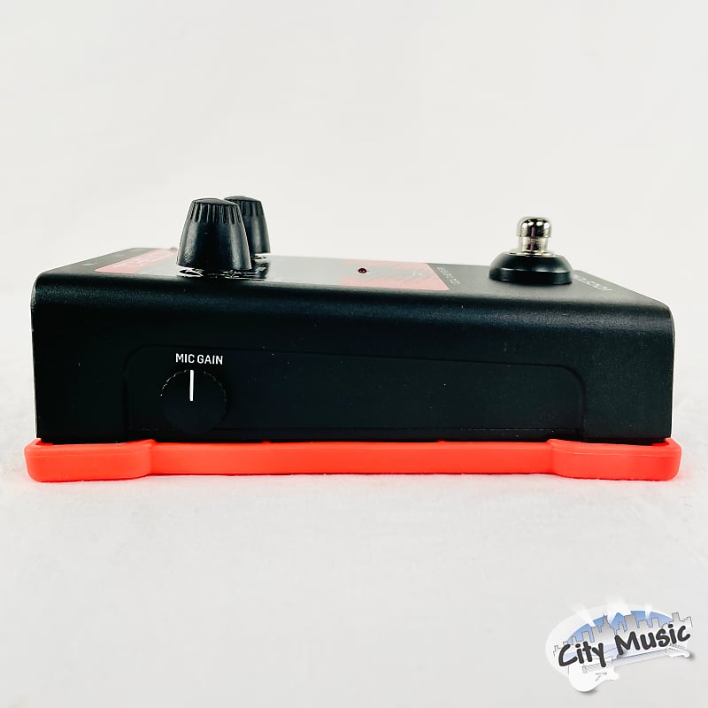 Used TC-Helicon VoiceTone R1 Vocal Reverb Pedal ♫ | Reverb