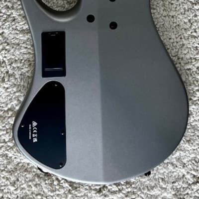 Ibanez EHB1005SMSMGM Headless 5-String Electric Bass Guitar -Metallic Gray Matte image 9