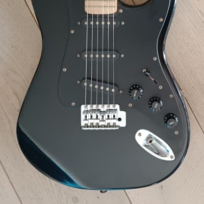 Sunn Fender Mustang Stratocaster 1980s - Black image 5