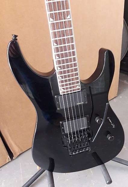 Jackson dinky emg top