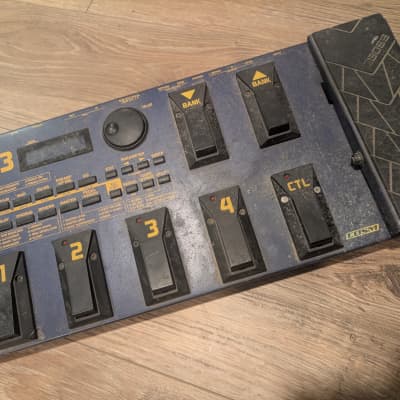 BOSS GT-3 エフェクトプロセッサー Boss GT-3 Guitar Multieffects Sound Demo - YouTube