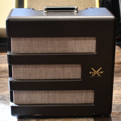 Fender Excelsior Pawn Shop Series 13-Watt 1x15