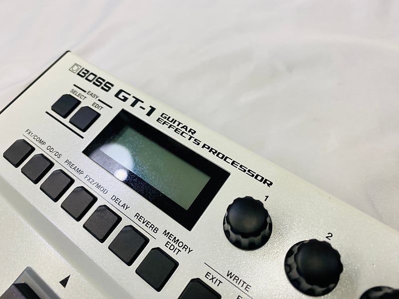 BOSS GT-1 WH Guitar Multi-Effects Processor Limited Edition