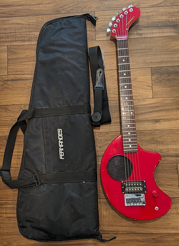 Fernandes Nomad ZO3 Travel Electric Guitar Built In Amp & Reverb