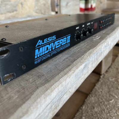 Alesis Midiverb II 16-Bit Digital Effects Processor | Reverb