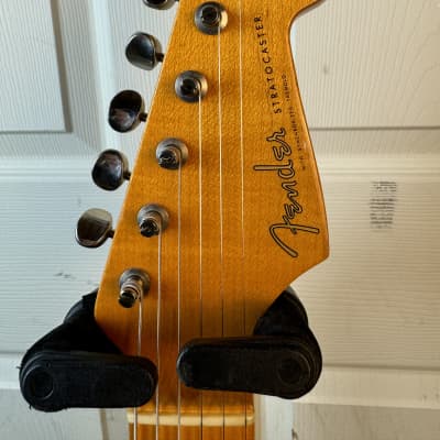 Fender Eric Johnson Stratocaster 2005-2006 - 2 Tone Sunburst image 4