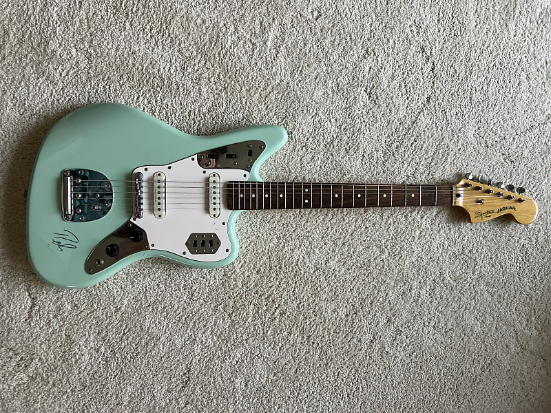 Squier Vintage Modified Jaguar with Rosewood Fretboard 2012
