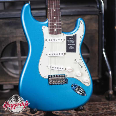Fender Vintera II '60s Stratocaster, Rosewood Fingerboard - Lake Placid Blue with Deluxe Gig Bag image 1
