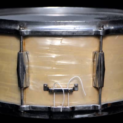 Gretsch 22/13/16/6.5x14" Drum Set - 40s WMP image 10