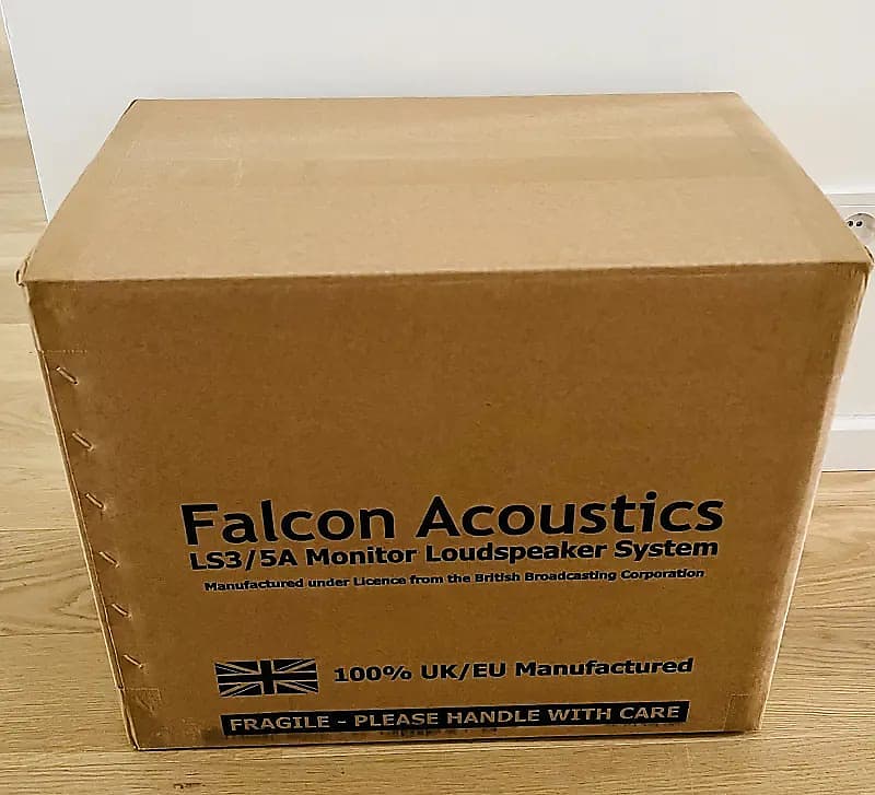Brand New! Falcon LS3/5a Bookshelf Speakers Gold Badge Falcon bookshelf speakers monitors  Ls3/5a 2024 Walnut Cherry black better than 50th Anniversary Harbeth Proac KEF McIntosh Luxman acuphase krell arc rogers bower Wilkins Made in England  			
