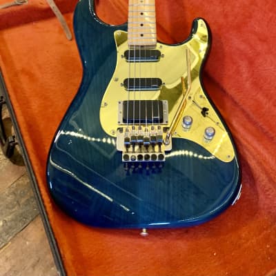 Tokai Custom Edition “oldies but goodies” Super strat Trans blue