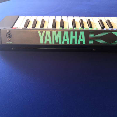 Yamaha KX5 Keytar image 8