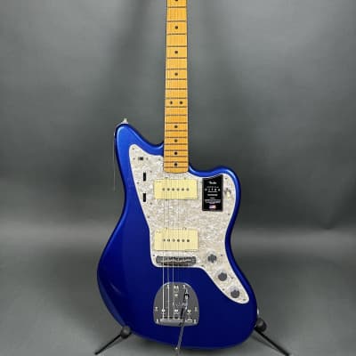 Fender American Ultra Jazzmaster image 3