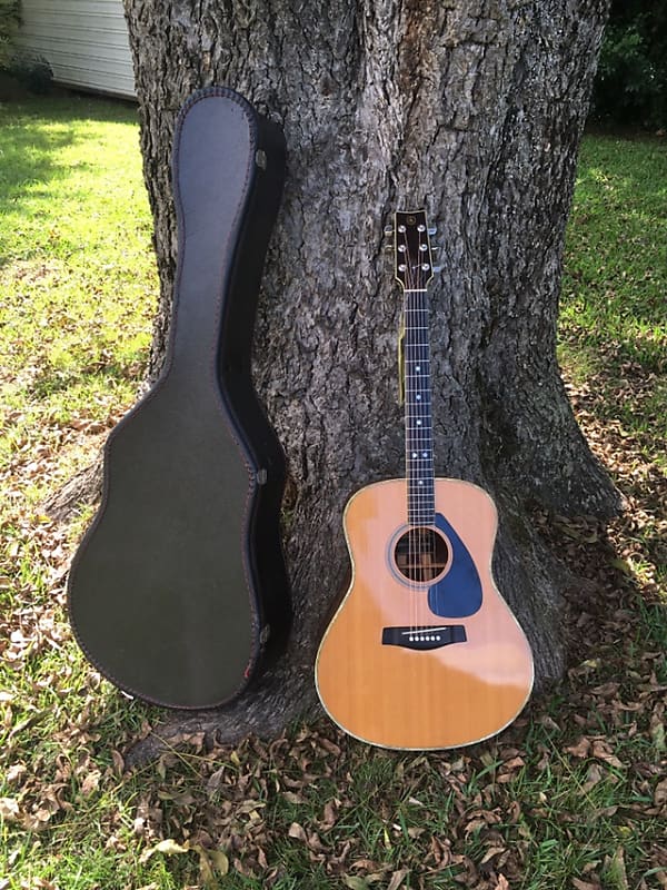 Yamaha FG-1200J Vintage Dreadnought Acoustic Black Label 1974 Natural