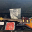 Fender Kurt Cobain Jaguar 3-Color Sunburst #MX22167432 (9lbs, 2.2oz)