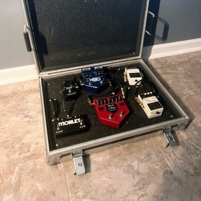 Emperor Cabinets Custom Pedal Board, Flight Case, and Pedals image 2