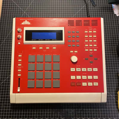 Custom “Beautown” Akai MPC3000 MIDI Production Center built for Beau Dozier by Forat