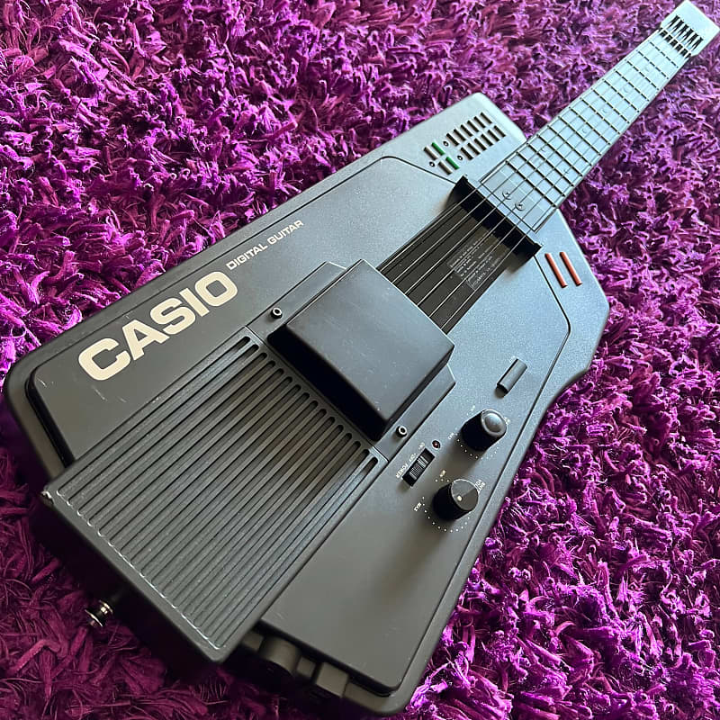 Casio DG-1 Digital Synthesizer Guitar Early 1980s