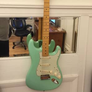 Fender 2015 American Deluxe Stratocaster ( V-Neck ) Surf Green image 4