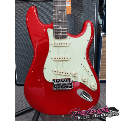 SX VES62CAR Vintage Series 'ST' Style Electric Guitar w/ Bag in Candy Apple Red image 2