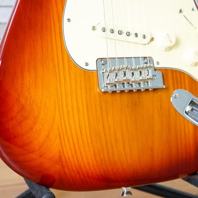 Fender American Professional II Stratocaster Sienna Sunburst B-Stock image 6