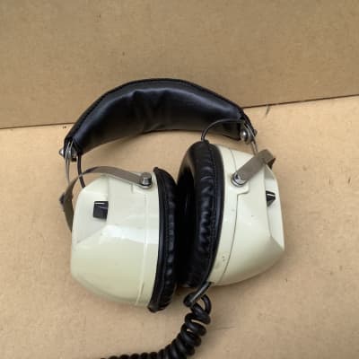 Vintage Made In Japan Headphones B.S.T SH 22 / super funky chunky retro cool look image 2